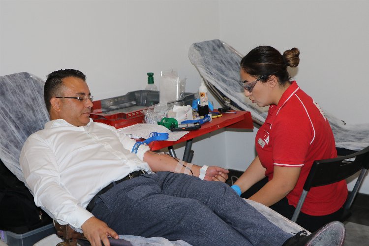 Manisa'dan kan bağışına destek