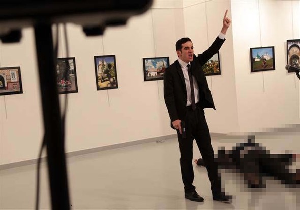 Son dakika haberi: Rusya Büyükelçisi Ankara’da silahlı suikasta uğradı