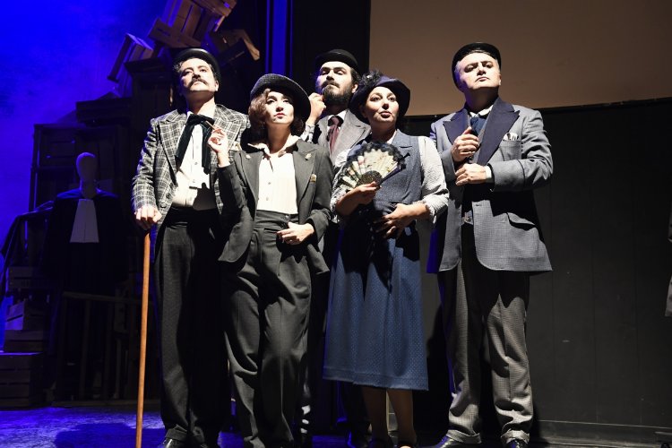 Adana Şehir Tiyatrosu Brecht'le dönüyor