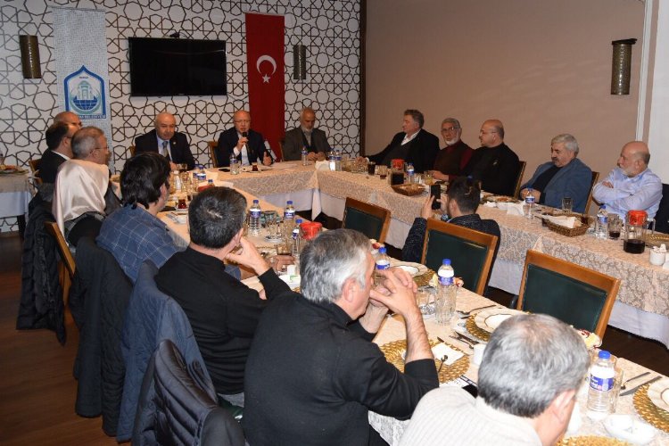 AK Parti Bursa'dan 'vefa' buluşmalarına devam