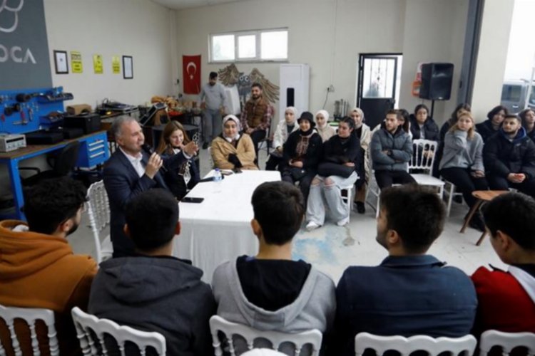 Bursa İnegöl'de Başkan Taban üniversiteli gençlerle buluştu
