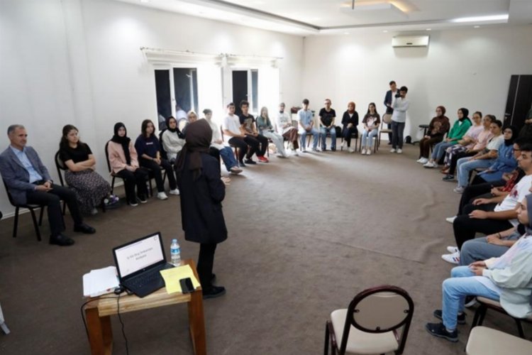 Bursa İnegöl'de 'Kariyer Atölyeleri' gençlere vizyon katıyor