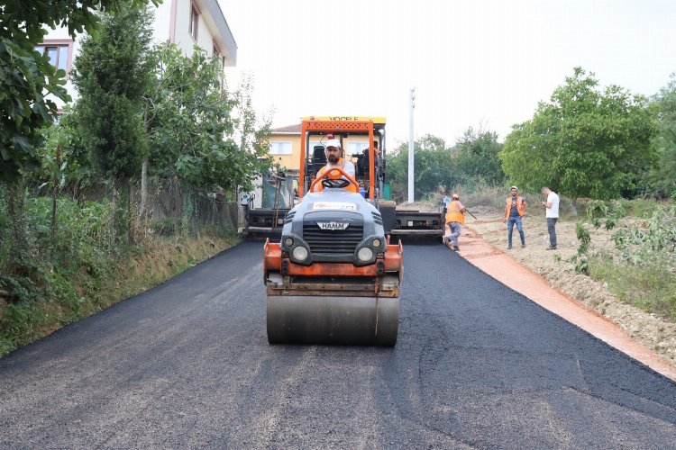 Kocaeli İzmit'te Gündoğdu’ya yeni asfalt yol