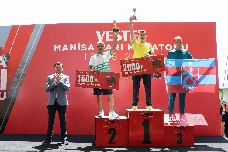Manisa BBSK’lı Atletler, Vestel Manisa Yarı Maratonuna damga vurdu
