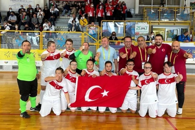Türk Telekom özel sporcuların yanında 
